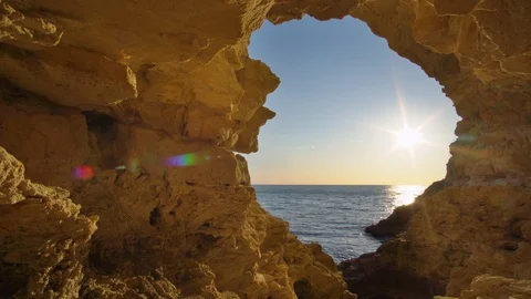 Inside of mainsail.  Vídeos de archivo 111948502