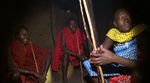 Inside Masai house Video stock 33688789