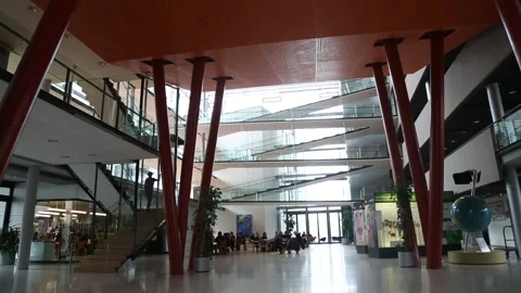 Inside the Max Planck Institute for Evolutionary Anthropology in Leipzig 스톡 동영상 147833949