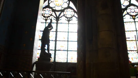 Inside Notre Dame Stockbeeldmateriaal 94459218