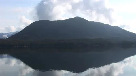 Inside Passage Mountain Reflection 스톡 동영상 46451276