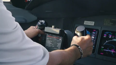 Inside Of A Plane Cockpit 4k Vídeos de archivo 89867193