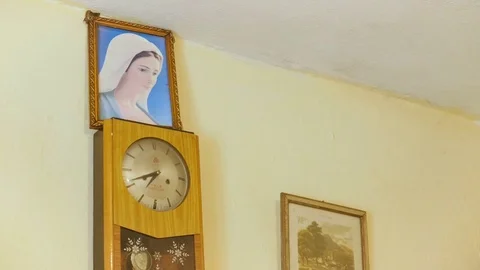 Inside a poor house in Shkodër, Albania, clock Video stock 84679261