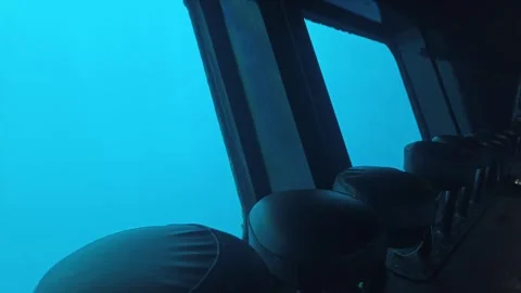 Inside a Semi-Submarine Under the Red Sea Vídeos de archivo 330424660