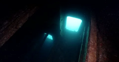Inside the Shipwreck windows Light Clip1824 Video stock 203919610