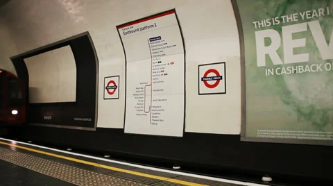 Inside Station in London. Stockbeeldmateriaal 36078334