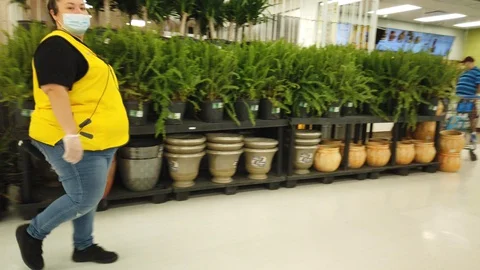 Inside A Store During Pandemic 库存影片 128613900