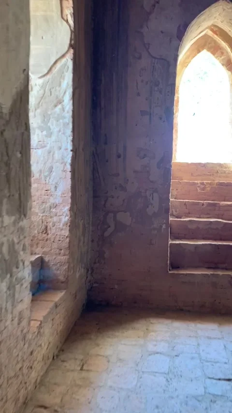 Inside a temple in Bagan Vídeos de archivo 343736399