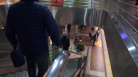 Inside train station 스톡 동영상 78027564