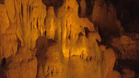 Inside a very deep cave 4K video Video stock 88329447