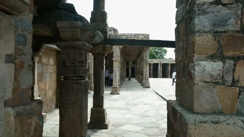 Inside View of ancient historic monument with people walking. 库存影片 94891918