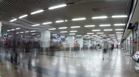 Inside view of Beijing west railway station HD. Видео 40428509