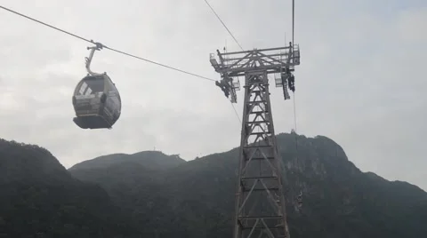 Inside View Langkawi Cable Car Approaching Pylon Video stock 47602057