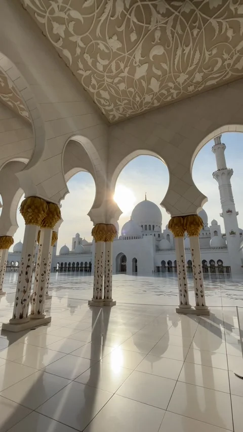 Inside view of Sheikh Zayed Grand Mosque Stock Footage 337411526