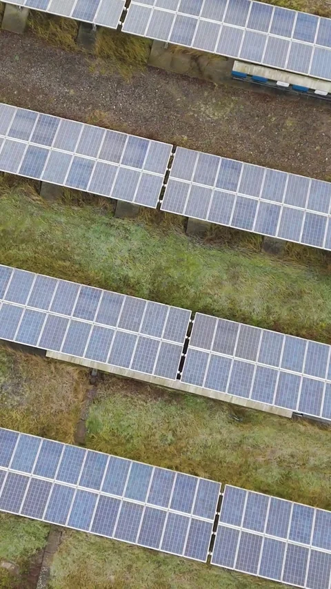 Insight into solar panels source alternative energy green concept electricity Vidéo 321234491