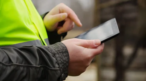 Inspector with tablet near collapsed building episode 7 Vídeos de archivo 33687327