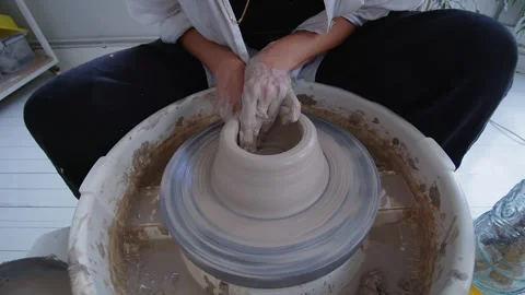 Inspirational Creativity: Witness the Mesmerizing Process of a Tenacious Stock Footage 252650749