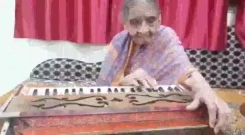 Inspirational singer, India Stock Footage 148036670