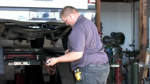 Install Hitch 8 Stock-Footage 10567249