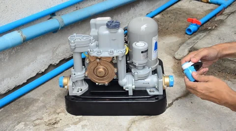 The installation of a water pump. HD Vídeos de archivo 41796335