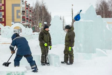 Installers at the construction of the ice town 写真素材