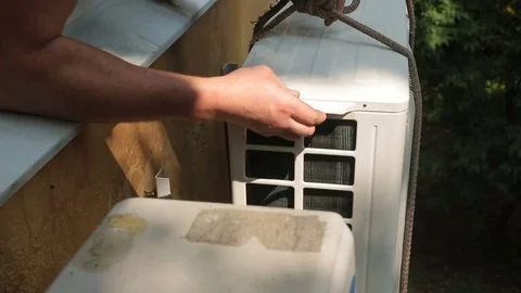 Installing of Air Conditioner 스톡 동영상 83910848