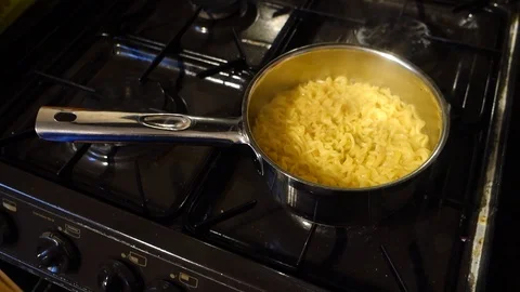 Instant noodles cooking Stock Footage 122329919