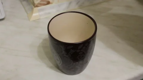 Instant soup in a mug Video stock 68614322