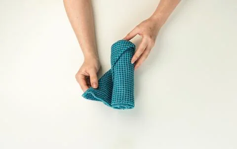 Instructions do it yourself, roll up the towel nicely Foto stock