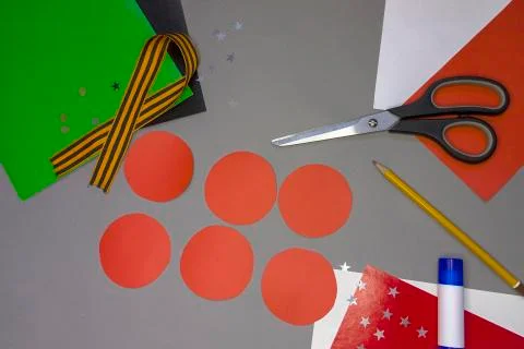 Instructions for step by step creating a DIY greeting card for May 9 Step 3 Stock Photos