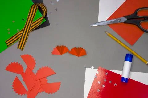 Instructions for step by step creating a DIY greeting card for May 9 Step 8 Stock Photos