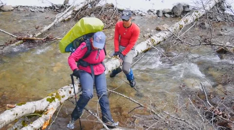 Instructor on the control method of crossing the river climb Stock Footage 50767106