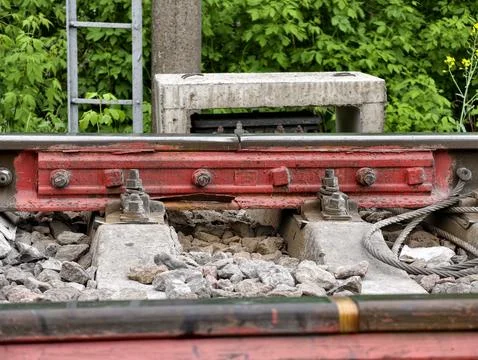 Insulating rail joint plates with polymer pads ensure rails are electricall.. Stock-Fotos