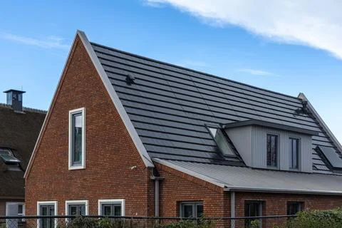 Integrated solar panels on the roof Foto stock