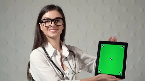 Intelligent Doctor with Tablet 動画素材 85907356