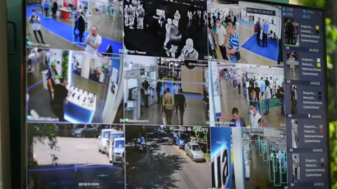 Intelligent people tracking and analysis system Stock Footage 155734058