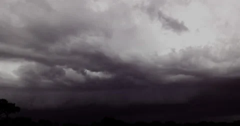 Intense Lightning Storm Approaching (2160p 29.97) Video stock 167982921