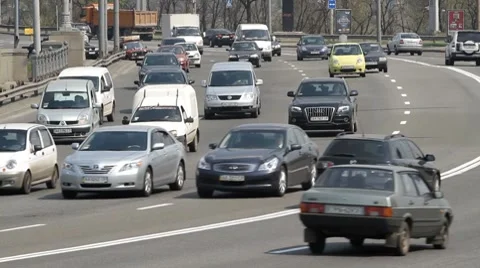 Intensive traffic in Kyiv Stock Footage 8551339