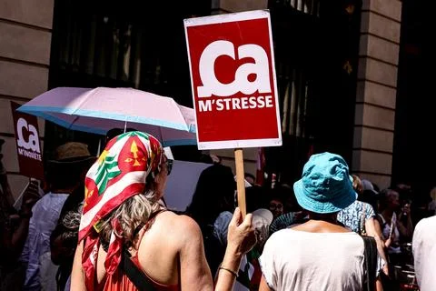 Inter-union demonstration in defense of journalism in France, Paris - 18 Jun 202 Foto stock