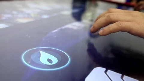 Interactive Tables Stockbeeldmateriaal 77828877