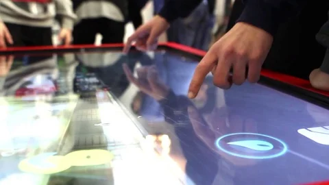 Interactive Tables 库存影片 77828949