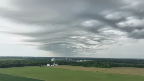 Interesting Cloud Front Before Storm 스톡 동영상 204859134