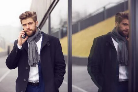 Interesting phone conversation Foto stock