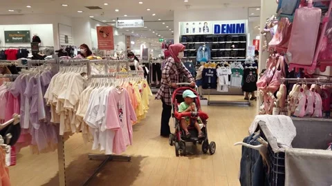 Retail People Clothing Brand Clothing Brands Top 10 Online Dress