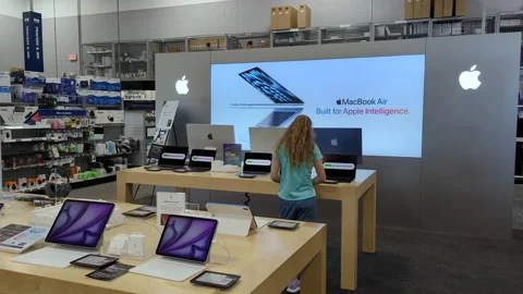 Interior of Apple Store With Customers. Customers Browsing, Trying and Buyi.. Video stock 336662784