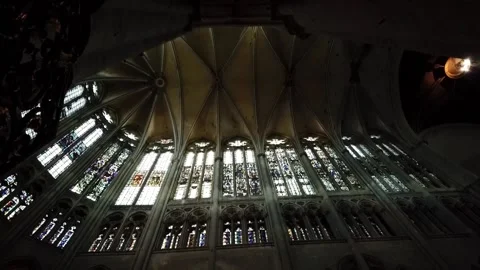 Interior of the apse of the gothic cathedral of Beauvais, France. Stock Footage 141200334
