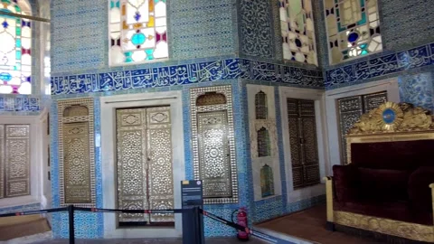 The interior of Baghdad Kiosk, Topkapi Palace Museum Video stock 332756057