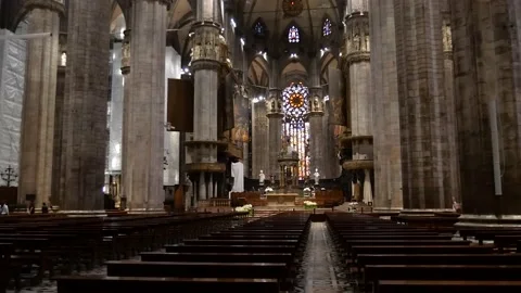 Interior catedral milan 스톡 동영상 132356397
