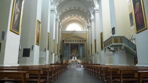 Interior of The Cathedral Basilica in Vilnius 스톡 동영상 288122164