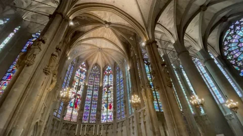 Interior of The Cathedral in Carcassonne Vídeo Stock 221927472
